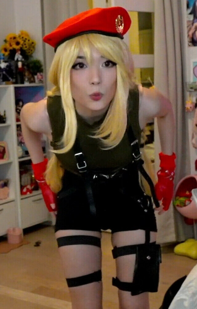 emiru-33 gallery photo #1580