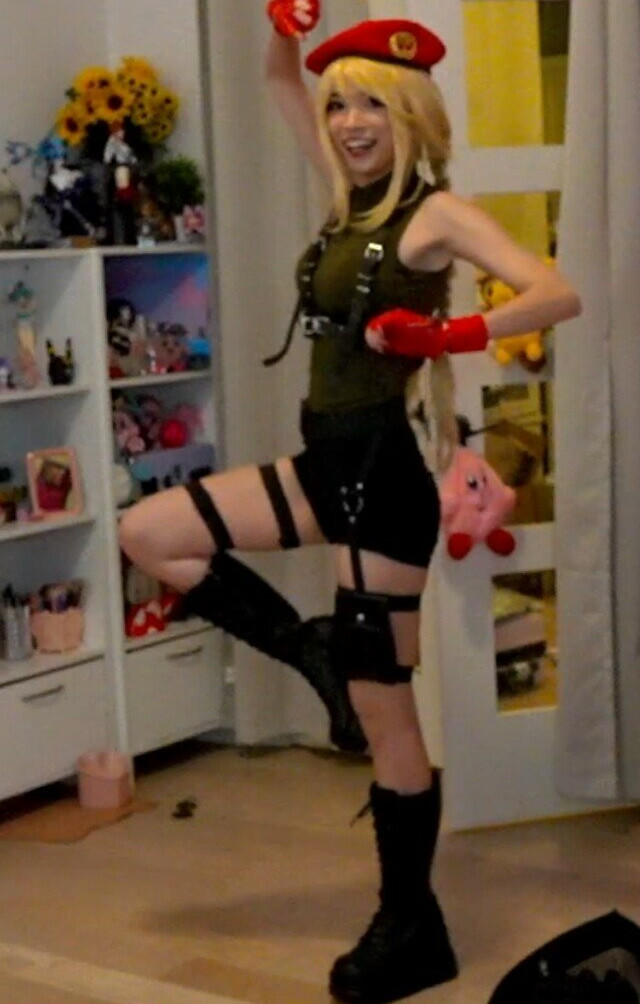 emiru-33 gallery photo #1585