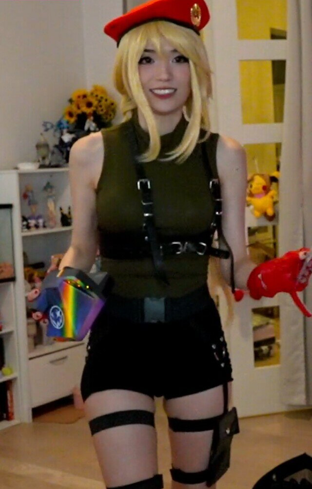 emiru-33 gallery photo #1587