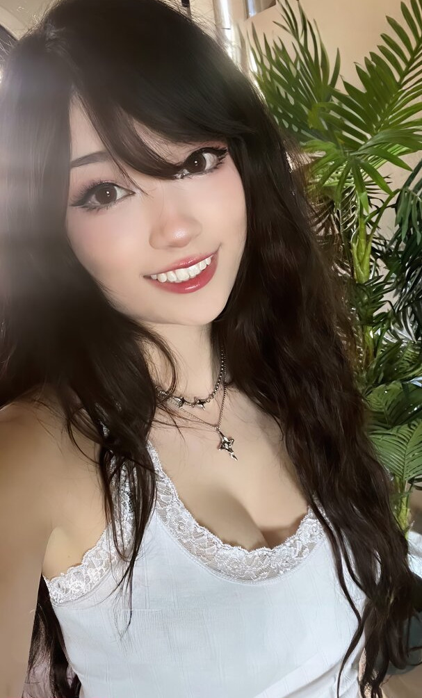 emiru-33 gallery photo #1617