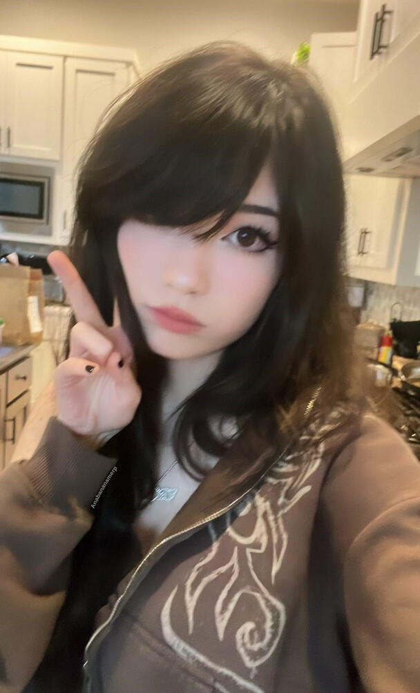 emiru-33 gallery photo #1625