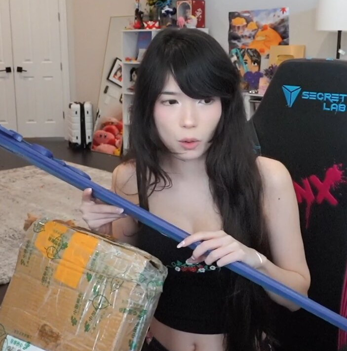 emiru-33 gallery photo #304