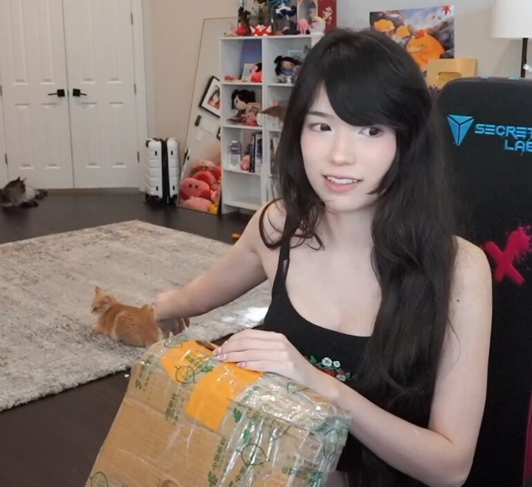 emiru-33 gallery photo #306