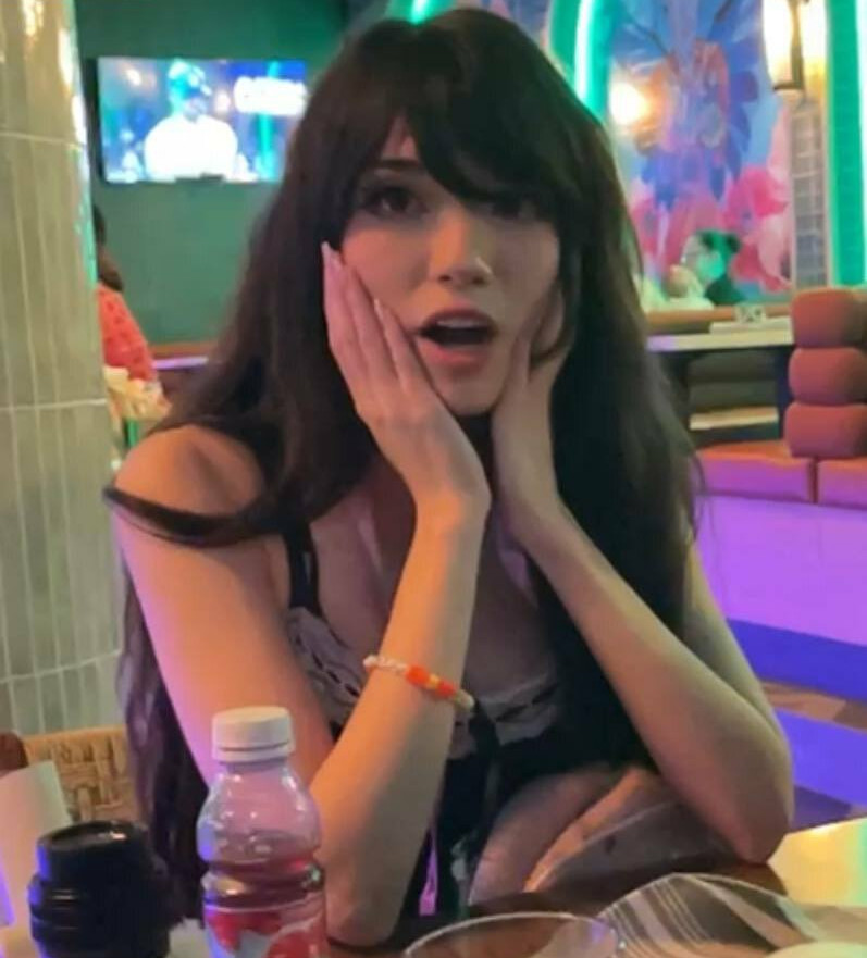 emiru-33 gallery photo #361