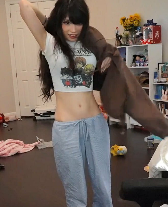 emiru-33 gallery photo #380