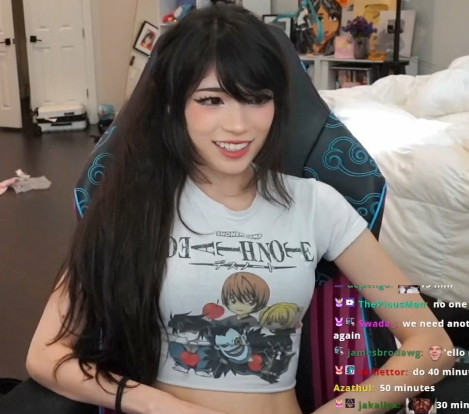 emiru-33 gallery photo #383