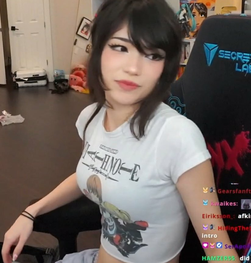 emiru-33 gallery photo #384