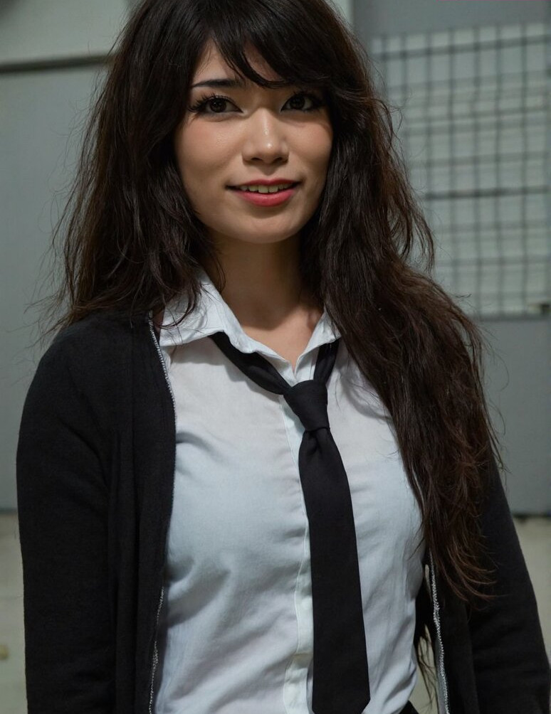 emiru-33 gallery photo #391