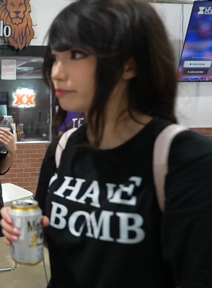 emiru-33 gallery photo #510