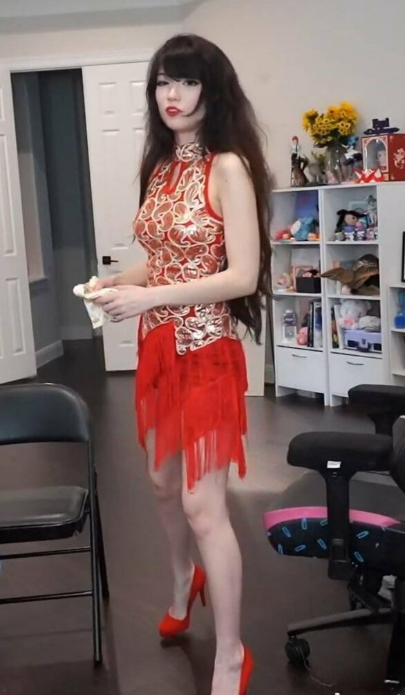 emiru-33 gallery photo #569