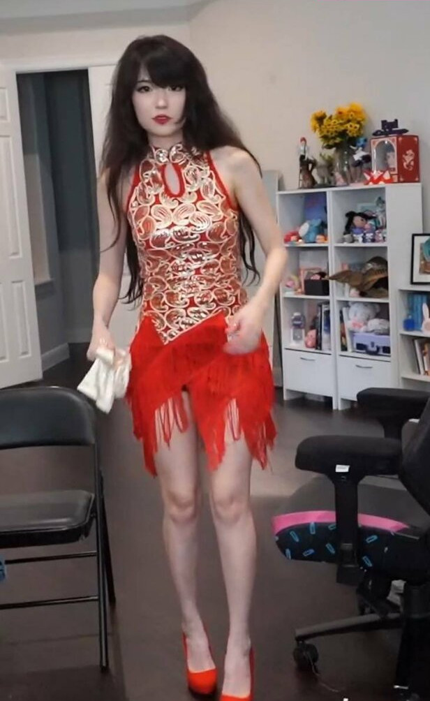 emiru-33 gallery photo #570