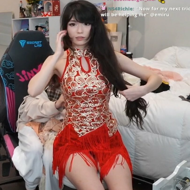 emiru-33 gallery photo #571