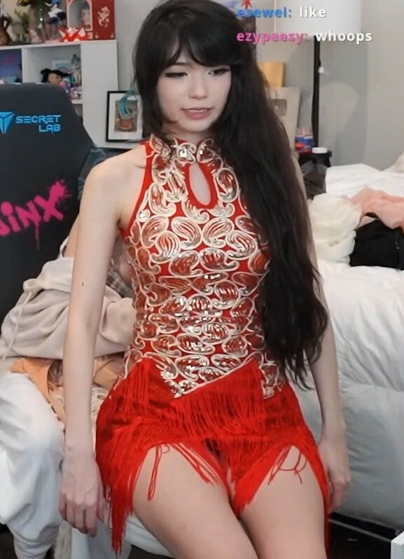 emiru-33 gallery photo #572