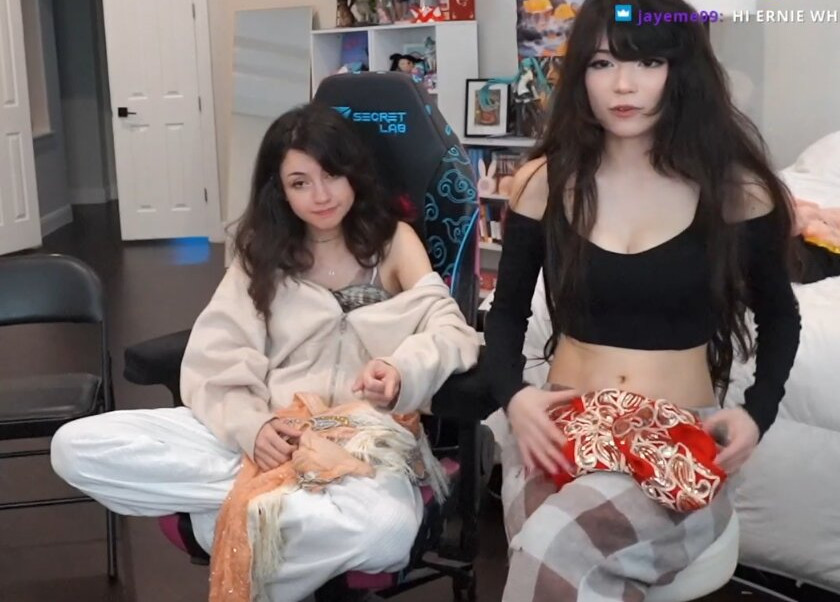 emiru-33 gallery photo #578