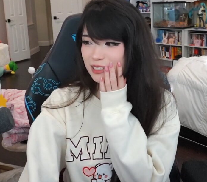 emiru-33 gallery photo #640