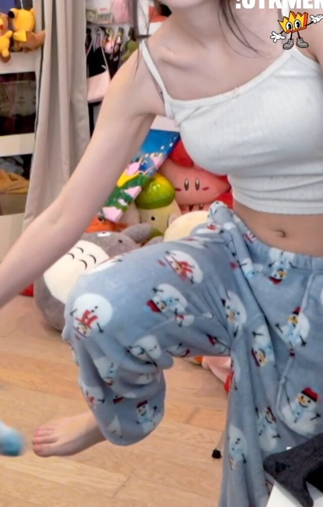 emiru-33 gallery photo #682