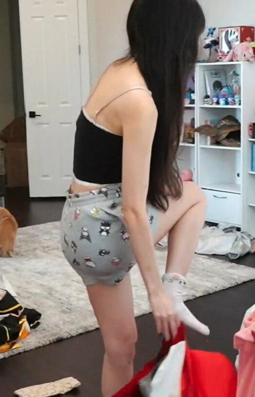 emiru-33 gallery photo #921