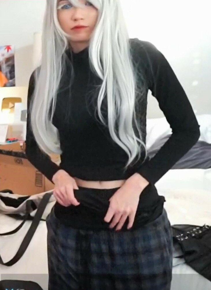 emiru-33 gallery photo #931