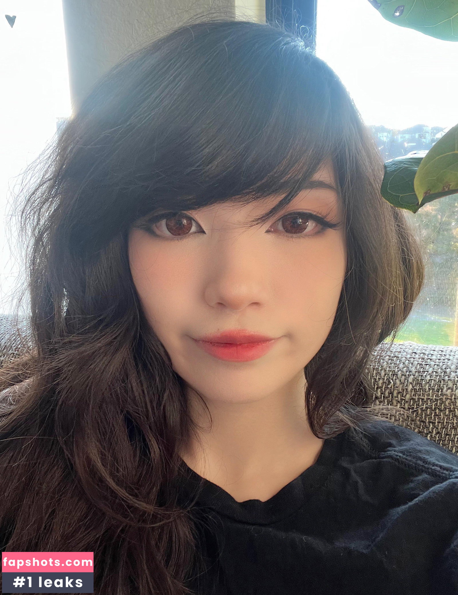 Emiru gallery photo #2197