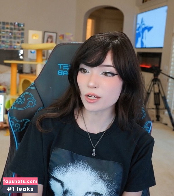 Emiru gallery photo #2582