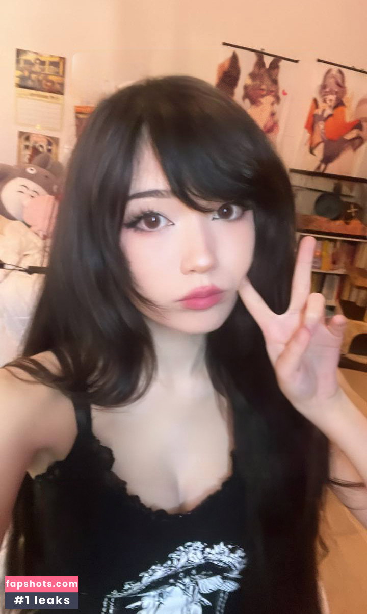 Emiru gallery photo #987
