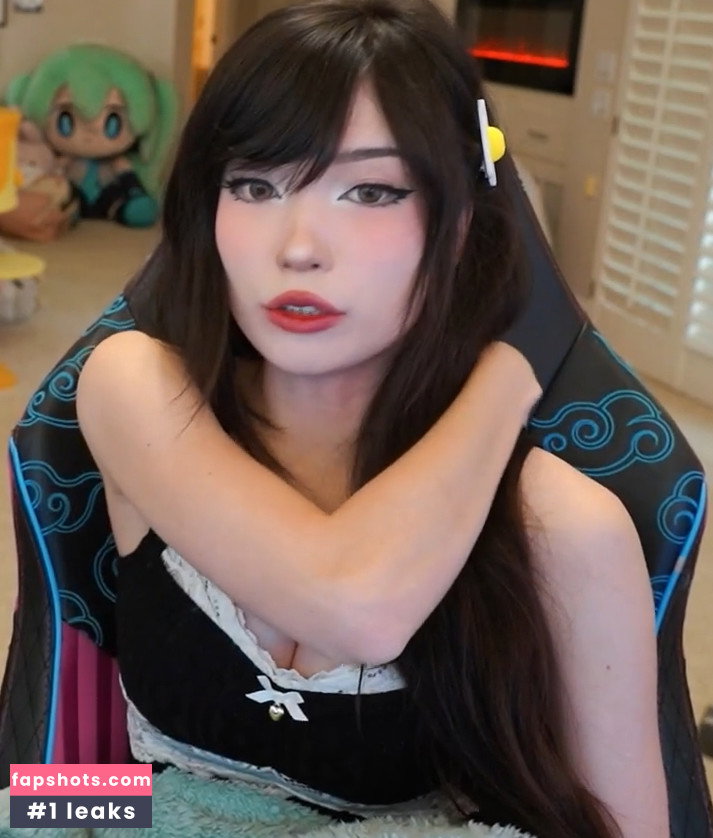 Emiru gallery photo #4562