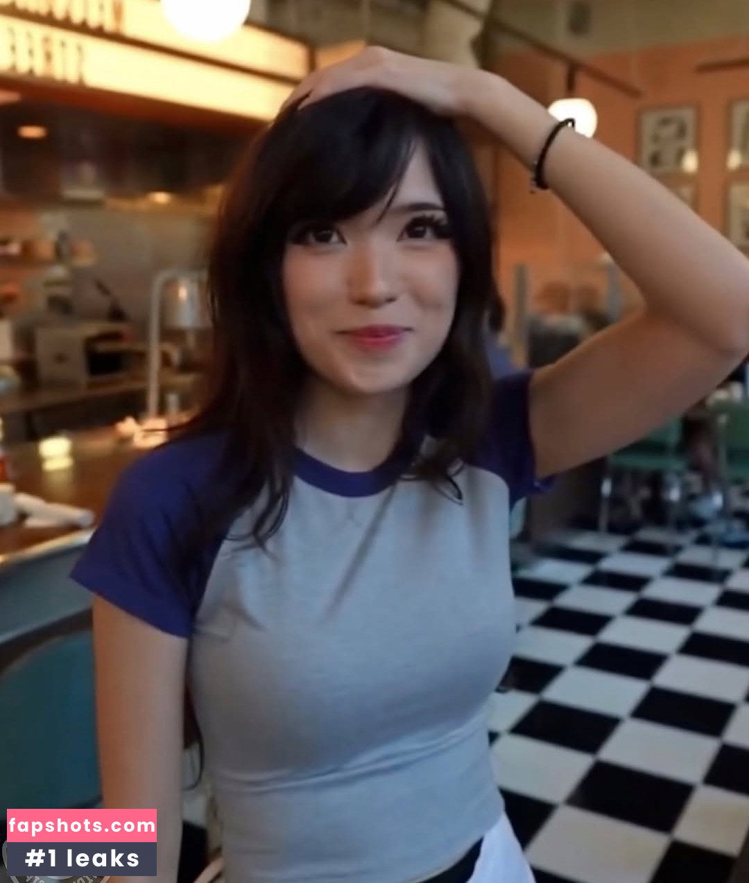 Emiru gallery photo #3800