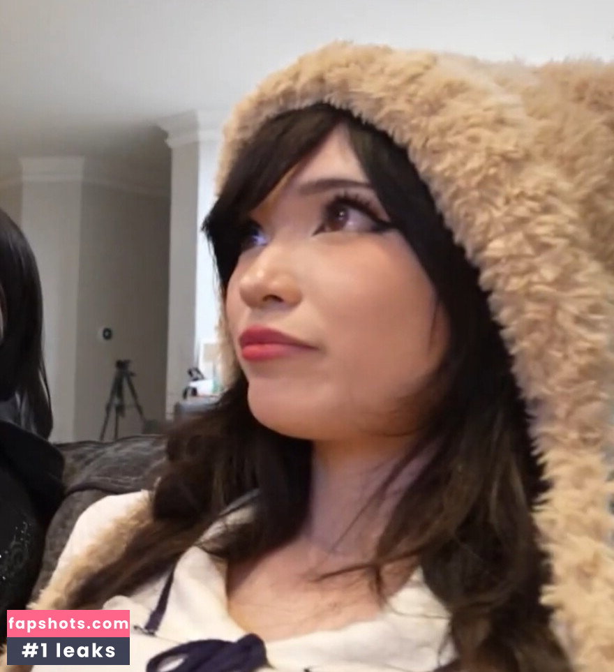 Emiru gallery photo #1489
