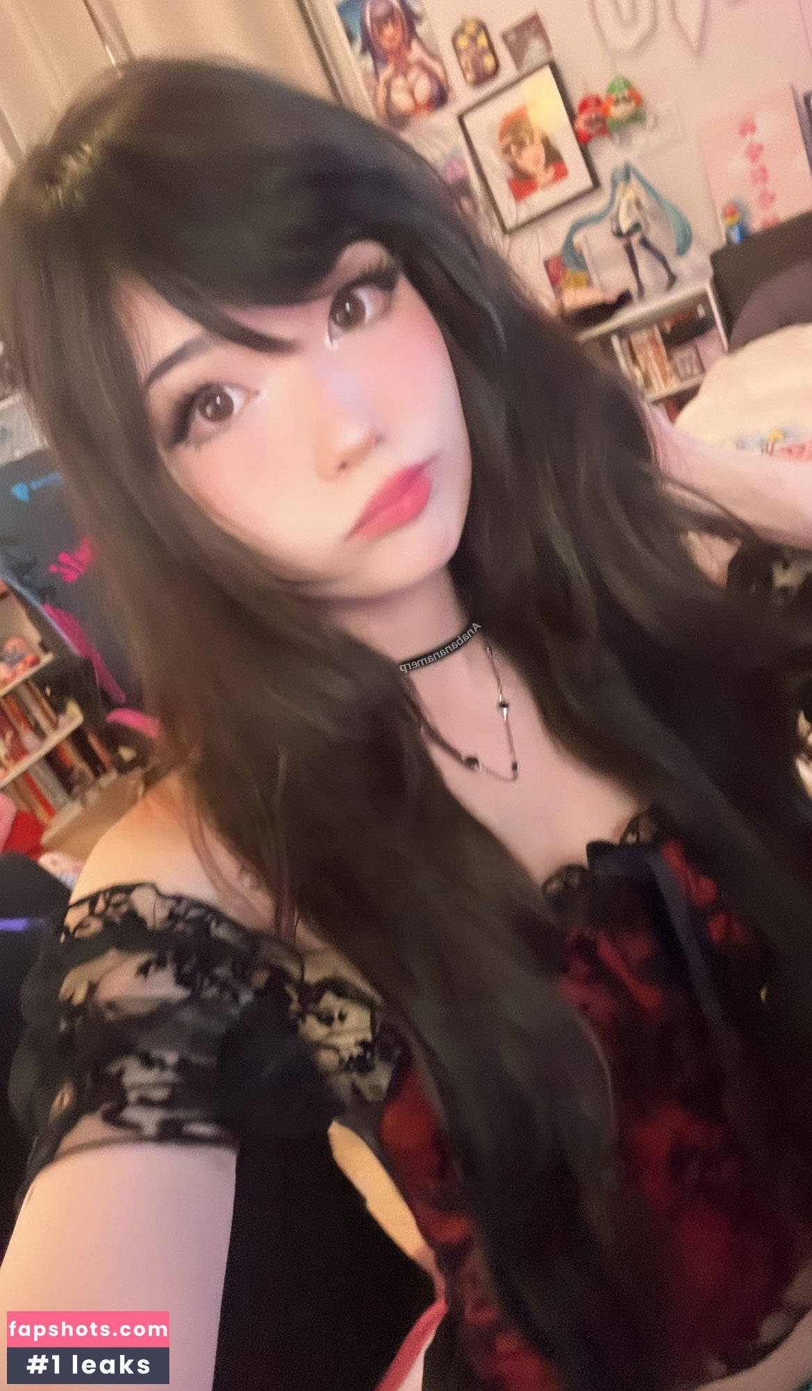 Emiru gallery photo #4518