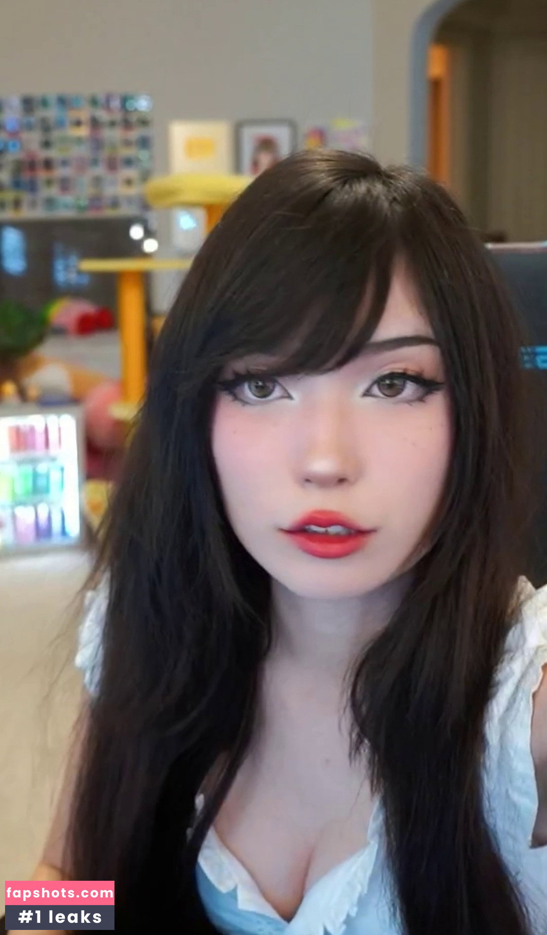 Emiru gallery photo #650