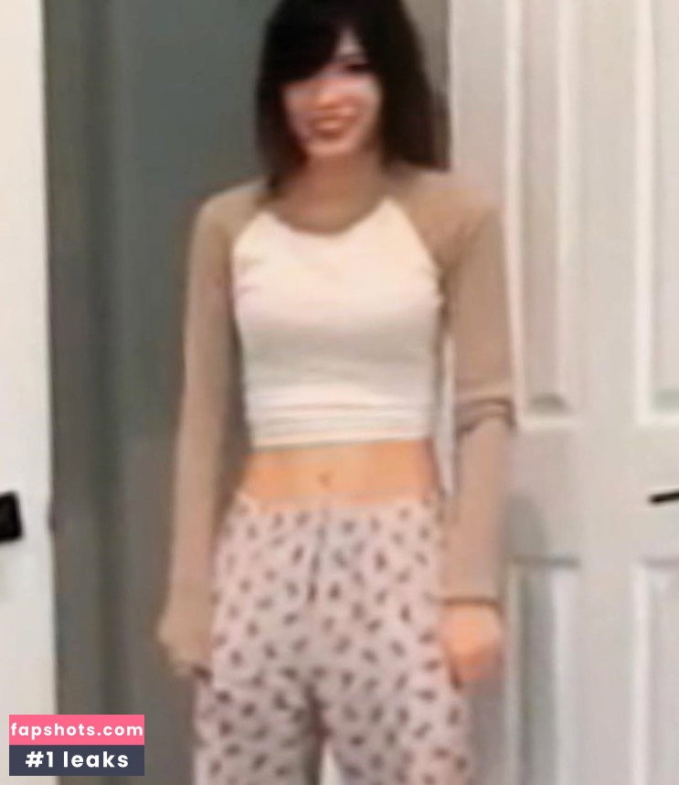 Emiru gallery photo #4622
