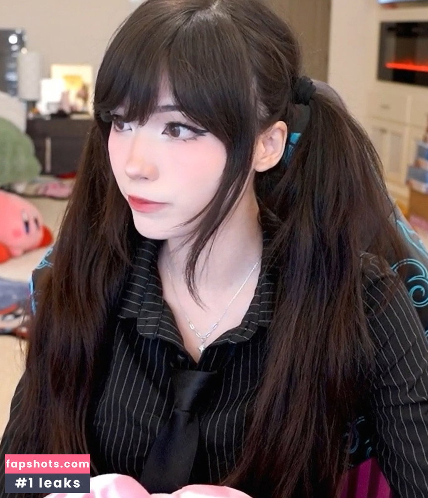Emiru gallery photo #334