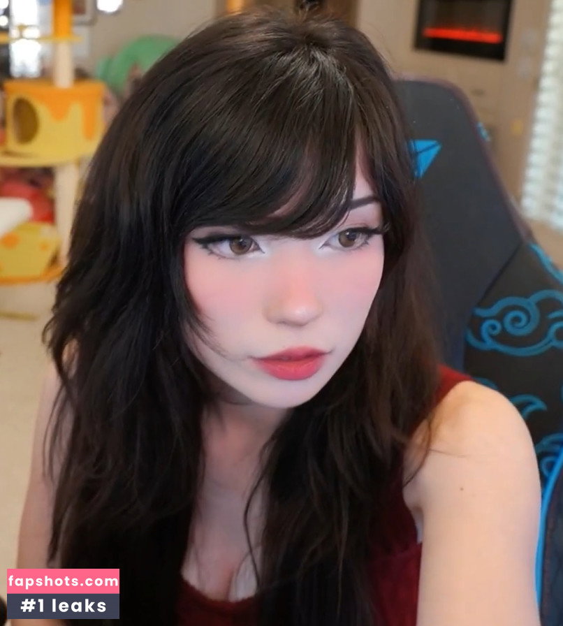 Emiru gallery photo #1696