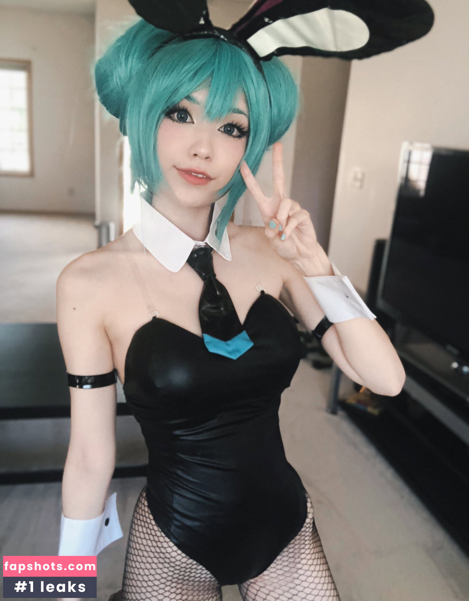 Emiru gallery photo #3955