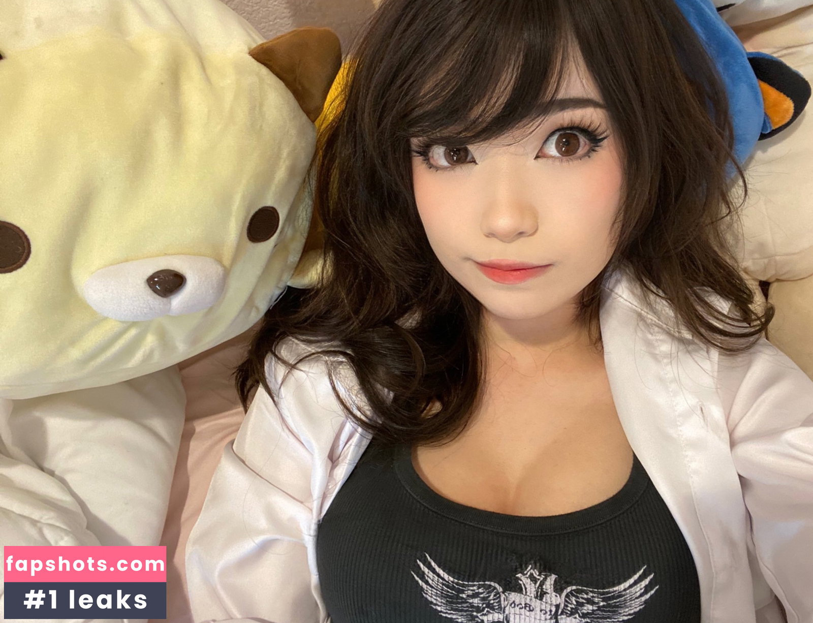 Emiru gallery photo #4395