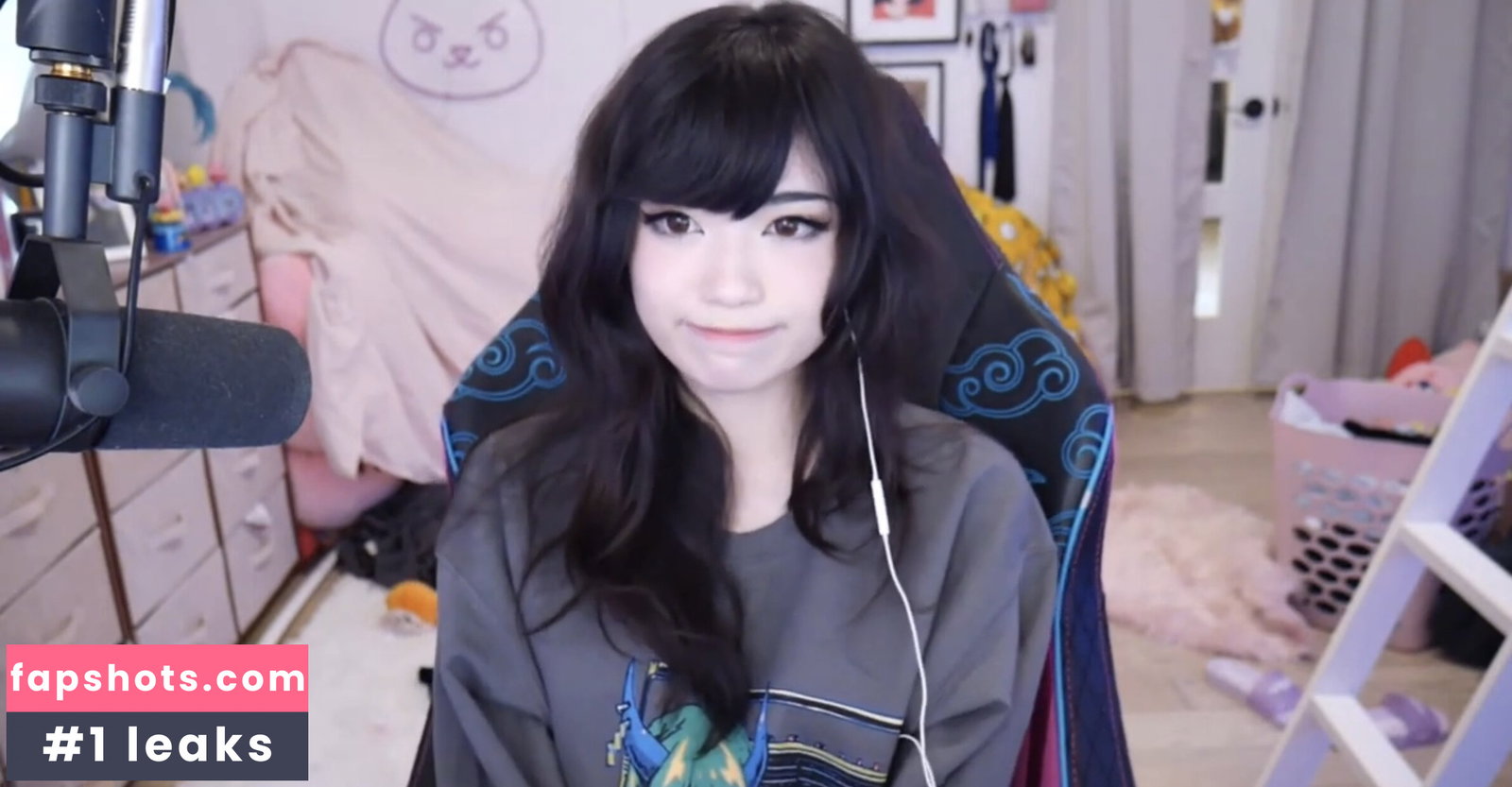 Emiru gallery photo #563