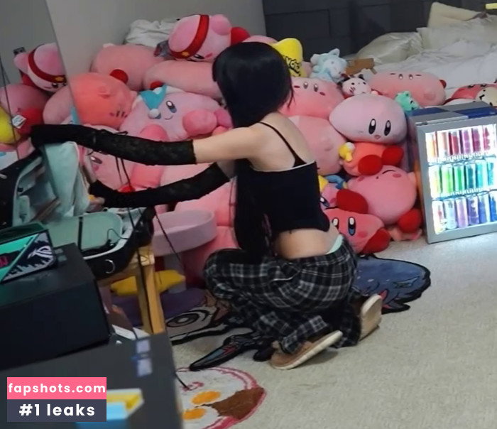 Emiru gallery photo #4189