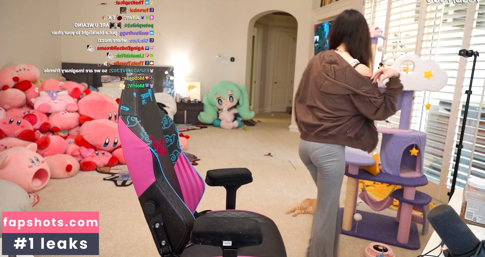 Emiru gallery photo #4815