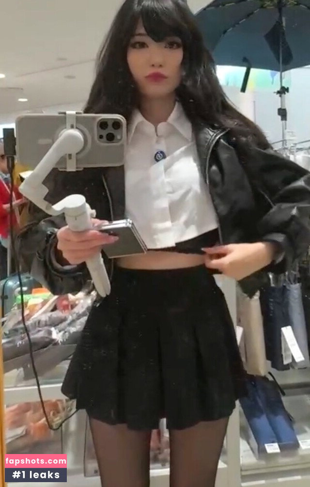 Emiru gallery photo #1890