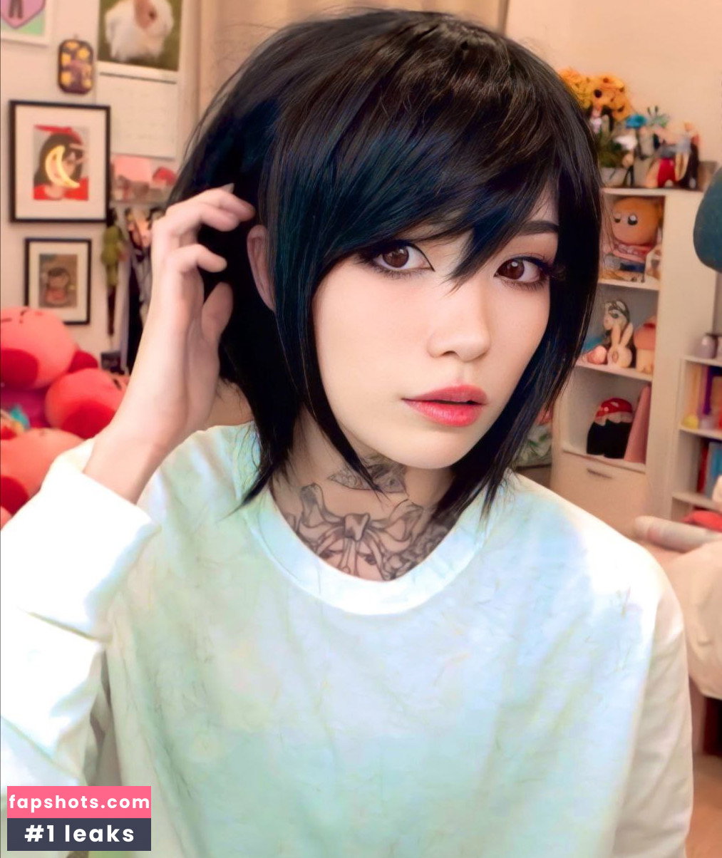 Emiru gallery photo #4049