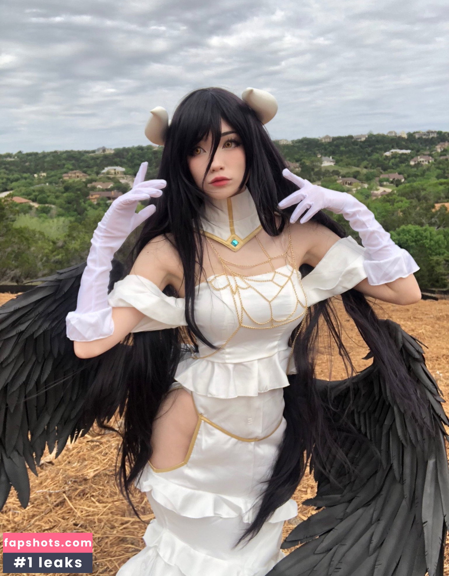 Emiru gallery photo #630