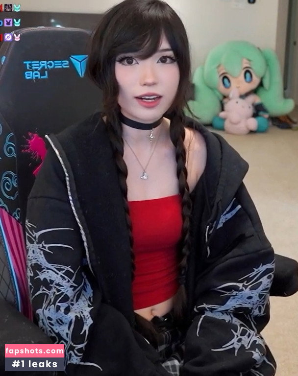 Emiru gallery photo #1543