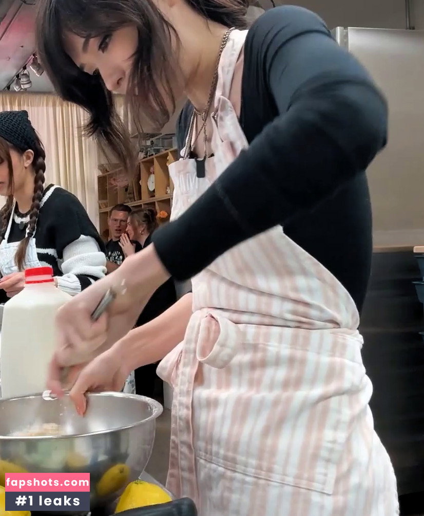 Emiru gallery photo #2067