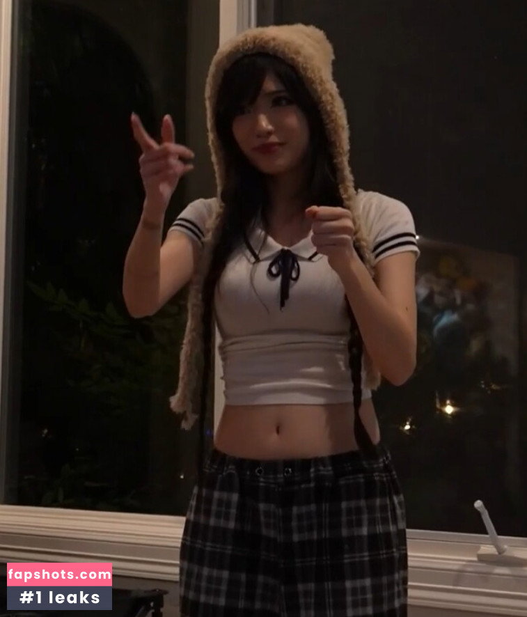 Emiru gallery photo #1173