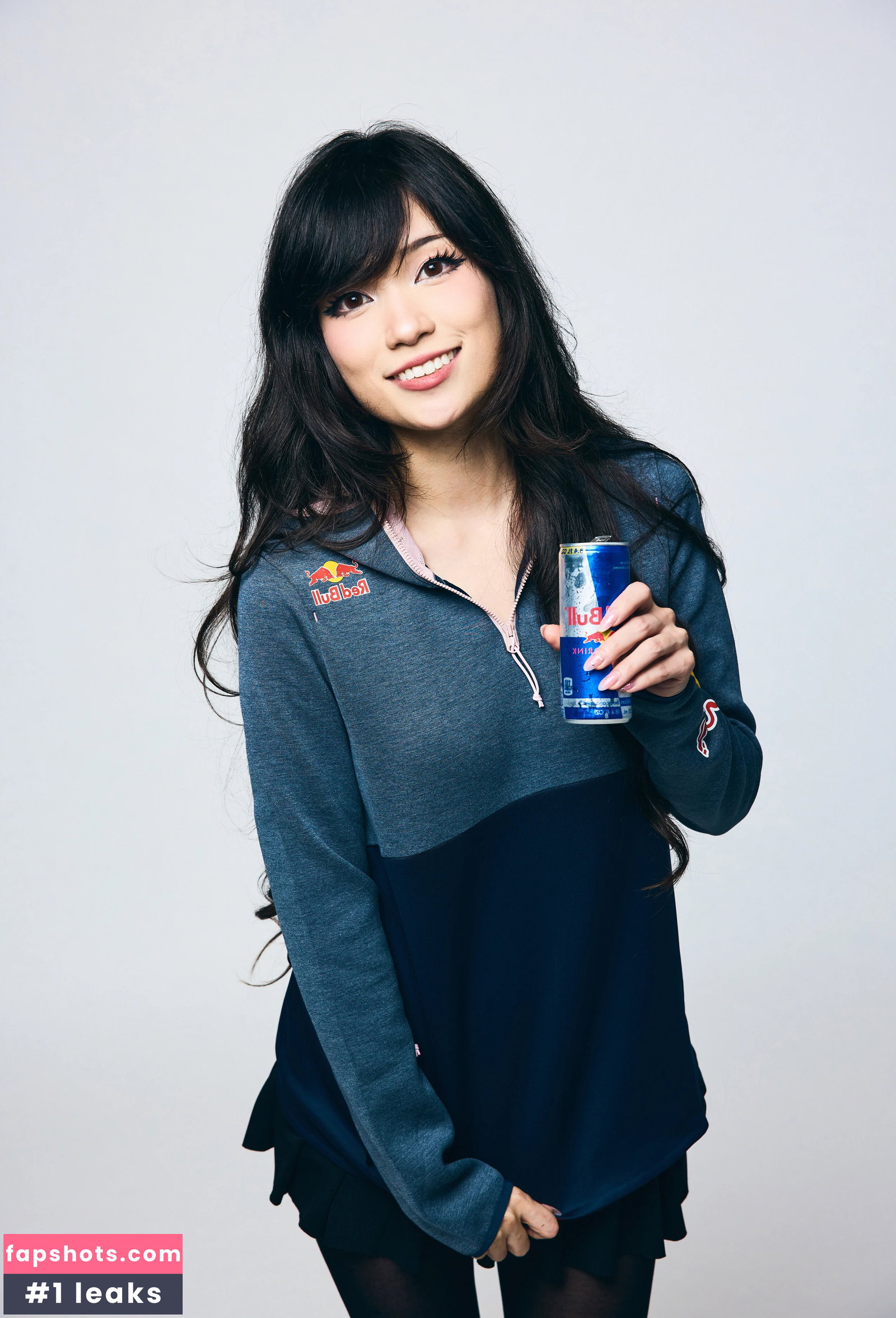 Emiru gallery photo #4155