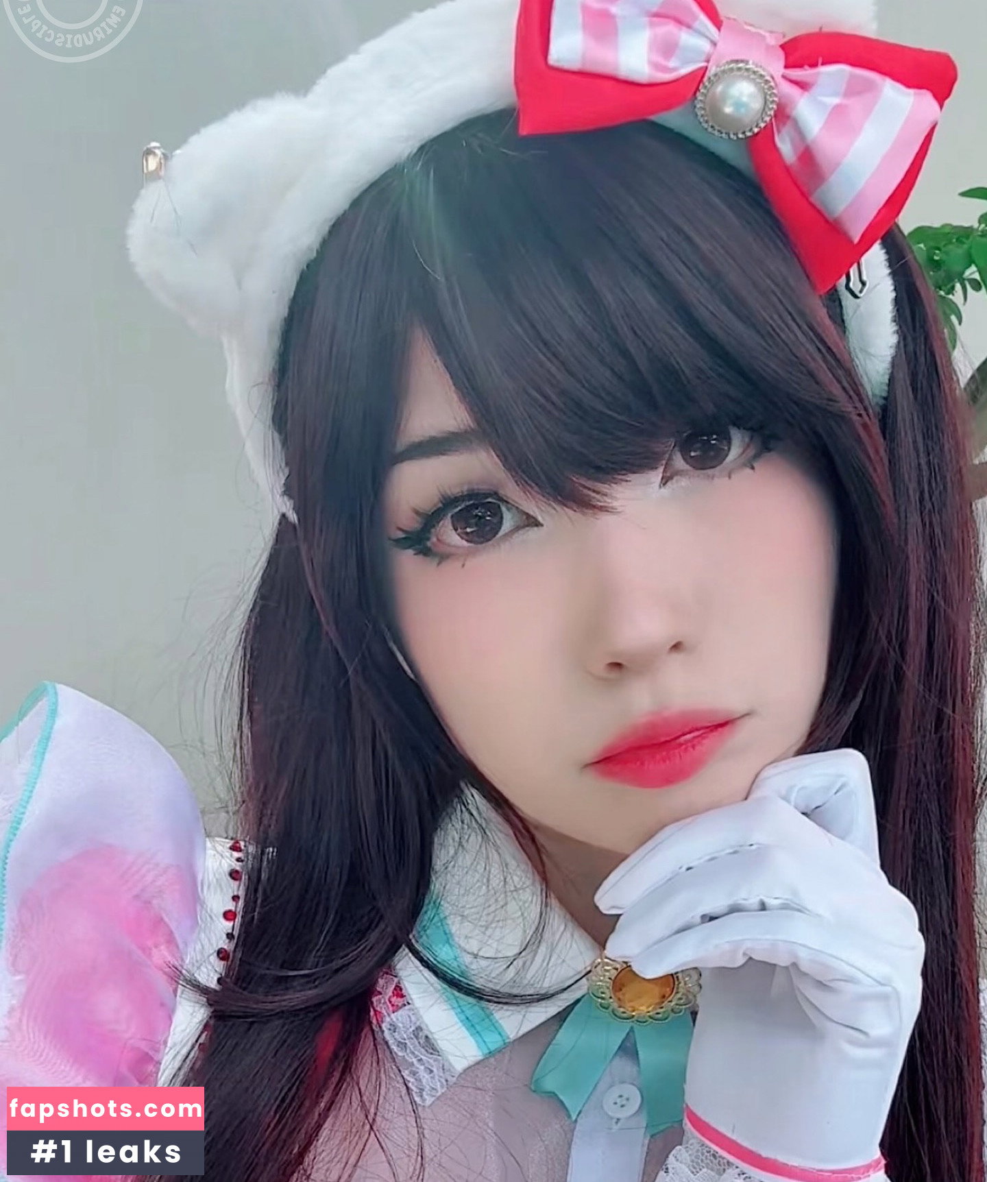 Emiru gallery photo #2980
