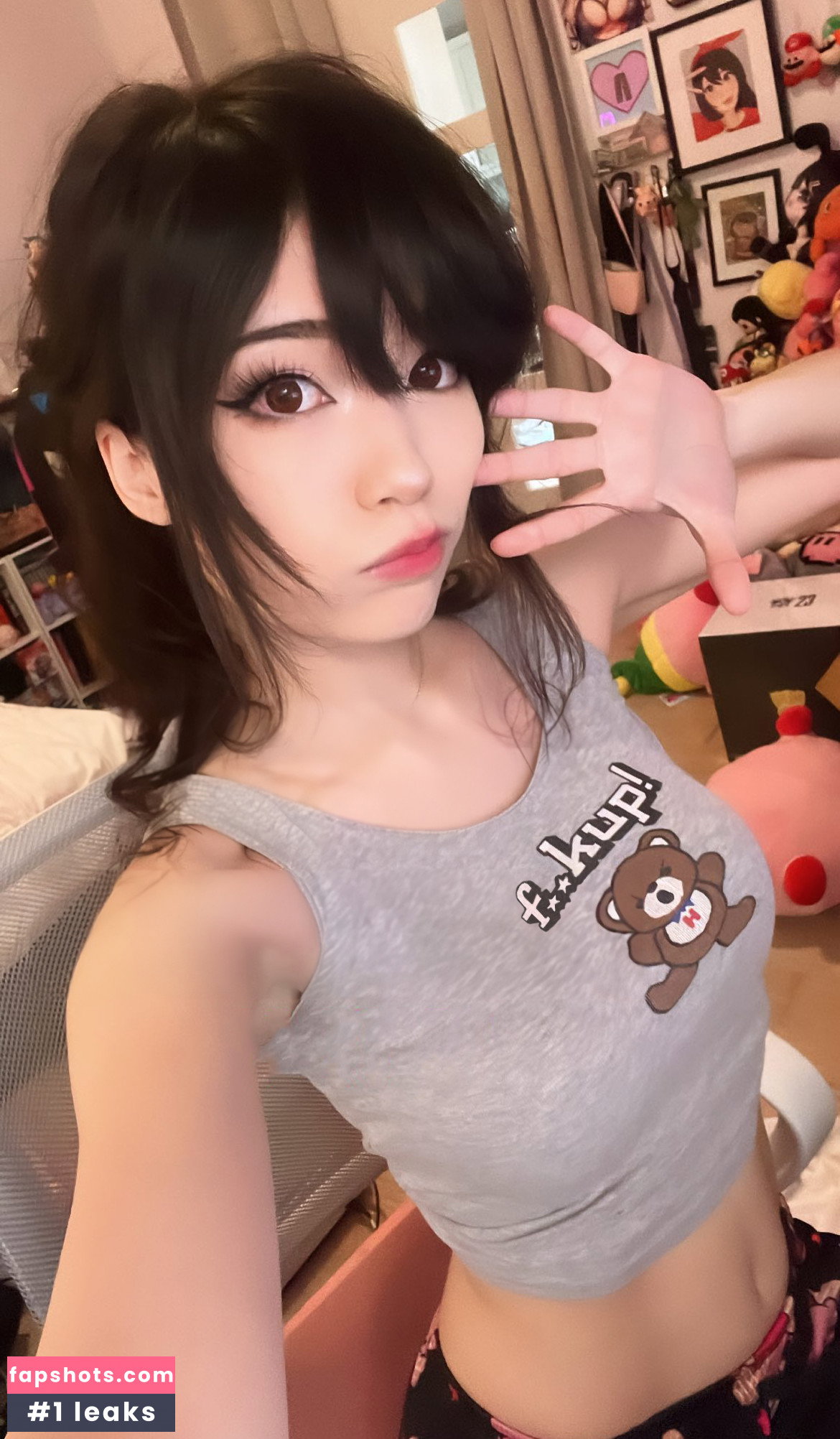 Emiru gallery photo #1392