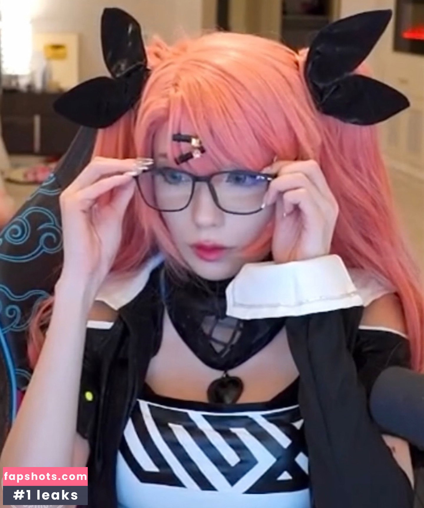 Emiru gallery photo #547