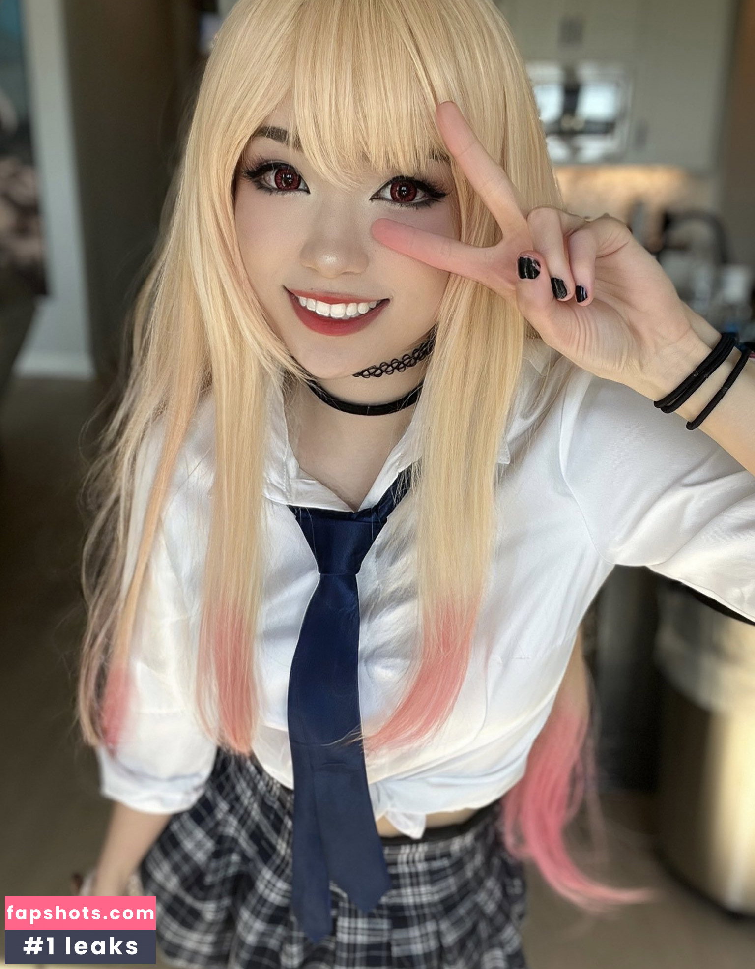 Emiru gallery photo #1540