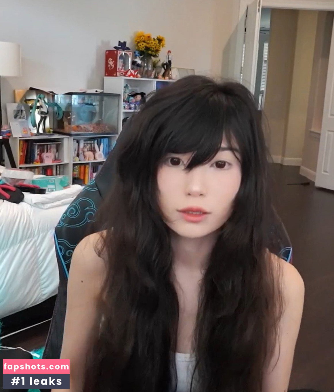 Emiru gallery photo #4401